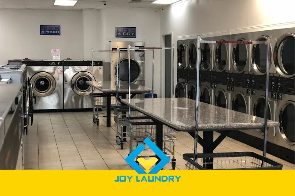 How Commercial Laundry Services Support Restaurants