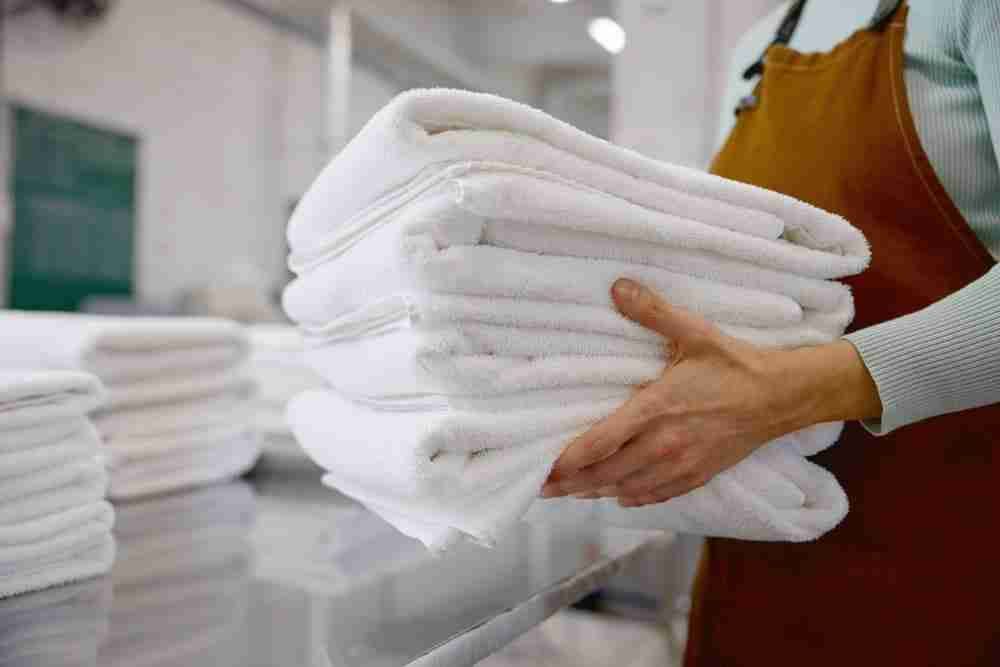 Late-Night Laundromat in Marysville: 5 Reasons for Pickup and Drop-Off Laundry Service